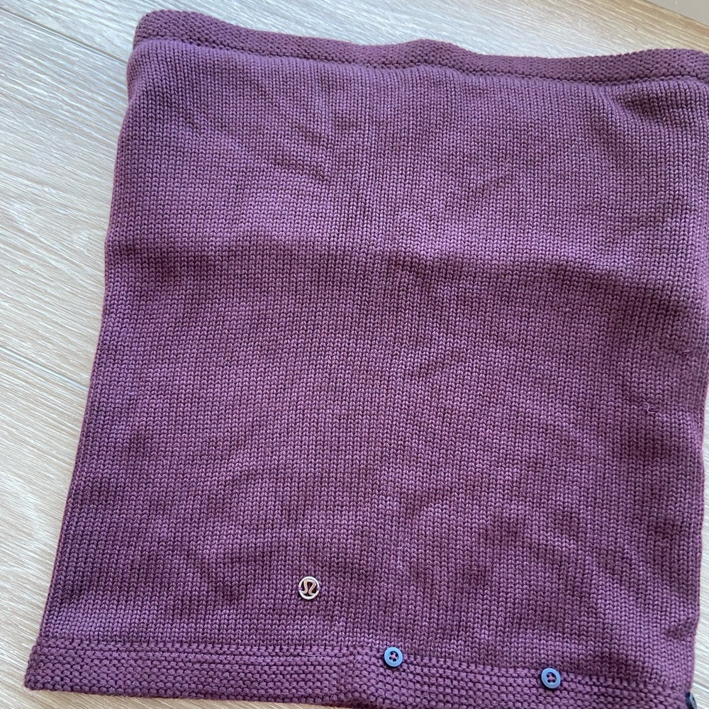 Maroon Lululemon Infinity Scarf